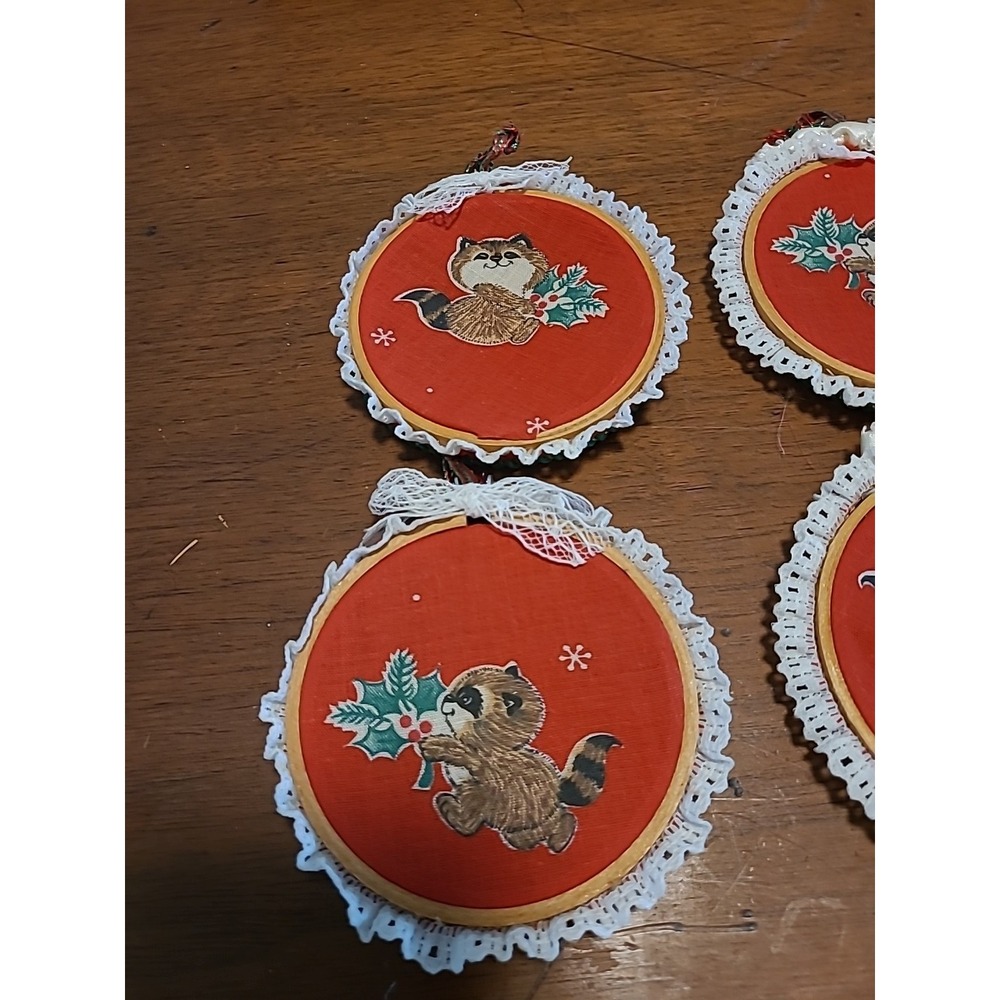 6 Handmade Raccoon Christmas Ornaments In Wooden Embroidery Hoops Lace Red - Picture 2 of 6